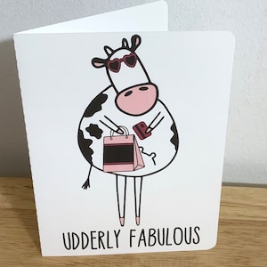 Carte Vache fabuleuse au fil udderly , Vierge à l'intérieur , Imprimé , Ferme , Animal , Sac à main , Carte de crédit , Lunettes de soleil , Famille , Amis