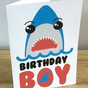 Carte d'anniversaire requin , Vierge à l'intérieur , Imprimée , Eau , Océan , Poisson , Enfants , Fête , Famille , Ami