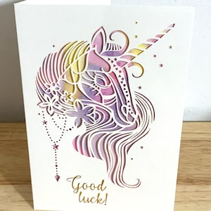 Bonne chance Licorne Carte , Vide à l'intérieur , Corne , Étoiles , Fleur , Magique , Amis , Famille , Cheval