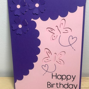 Carte de joyeux anniversaire, fleur, rose, violet, papillons, festonné, ami, famille, amour