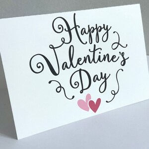 Carte de bonne Saint-Valentin, vierge à l'intérieur, cœurs, amour, partenaire, rose, rouge, simple, élégante.