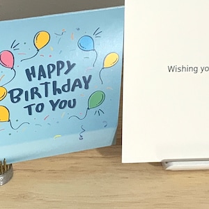 Carte de joyeux anniversaire, Cupcake, Bougies, Décorations, Arc-en-ciel, Enfants, Adultes, Étoiles, Confettis