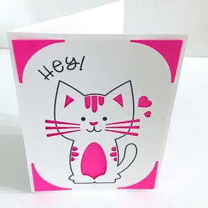 Carte DG kitty chat , chaton , hé , animal , rose , joyeux , enfants , adultes , bébé fourrure , animal de compagnie , amour , remonter le moral , salut , bonjour , cadeau