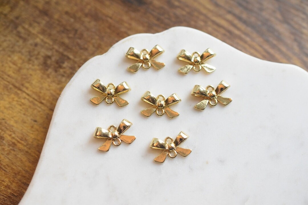 Golden Alloy Plated Bow Link Connector Pendant Charm 11x16mm Cadmium