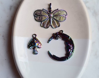 2 Rainbow Color Alloy Moon Mushroom Pendant Charm    handmade  craft  earring Jewelry,
