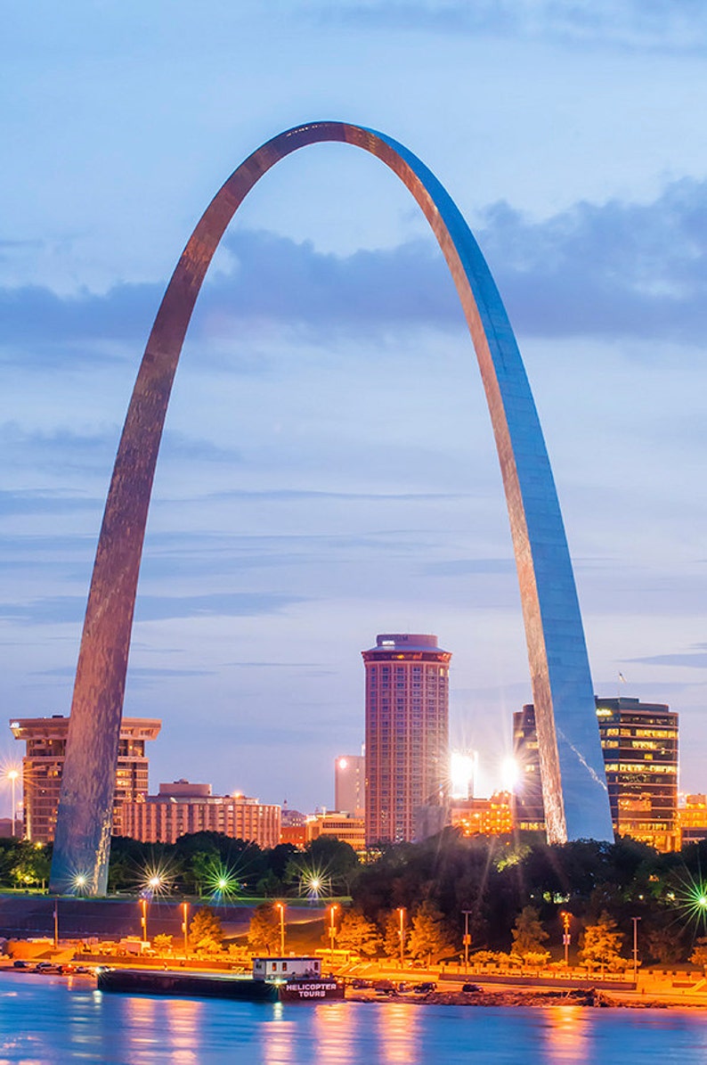 United States Missouri St Louis gateway arch SKU 0197 image 1