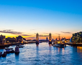 United Kingdom - London - sunrise with Tower Bridge, City Hall, HMS Belfast and the River Thames - SKU 0059