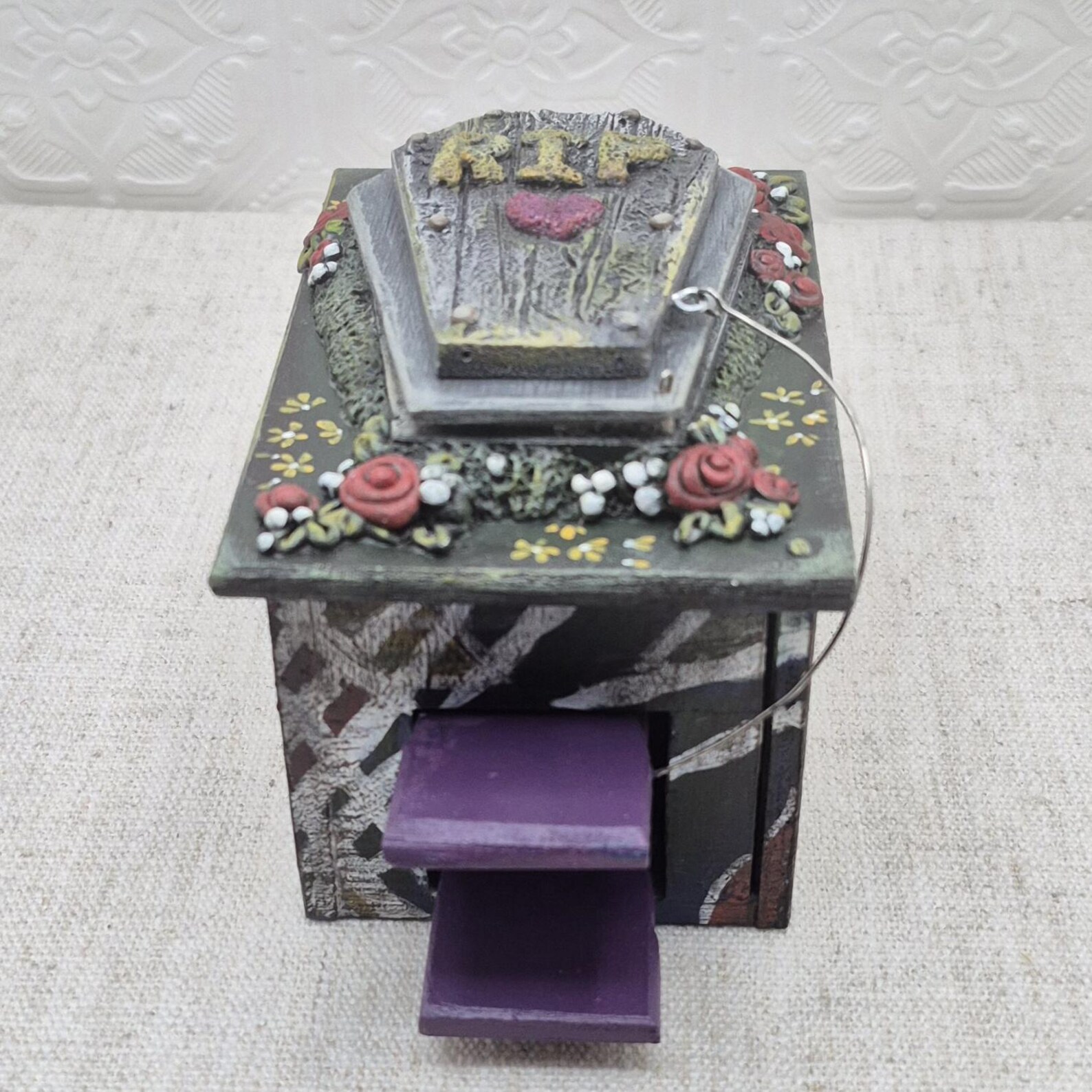 Haunted Toumb! Creepy, Spider Automata, Automated Sculpture, Kinetic ...
