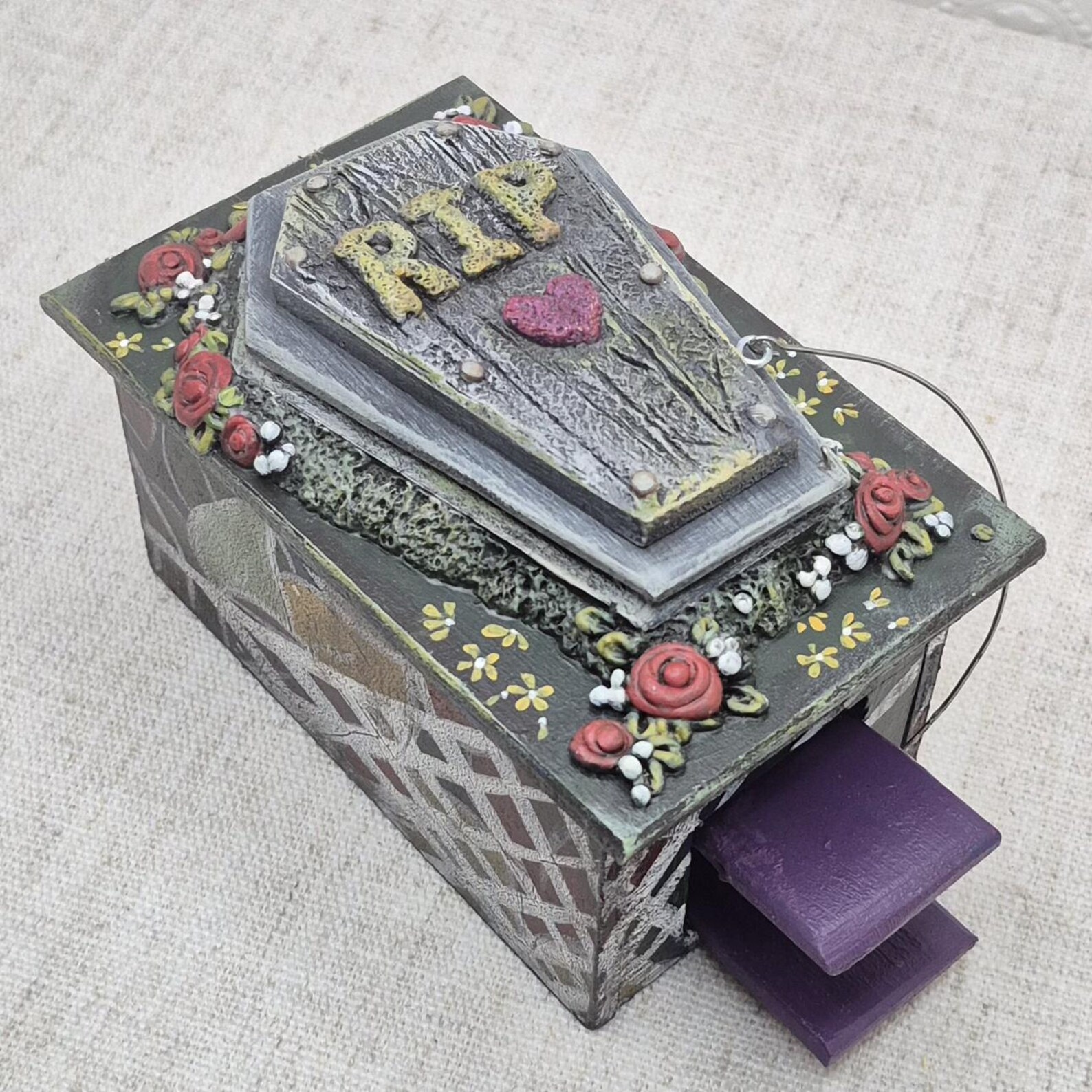 Haunted Toumb! Creepy, Spider Automata, Automated Sculpture, Kinetic ...