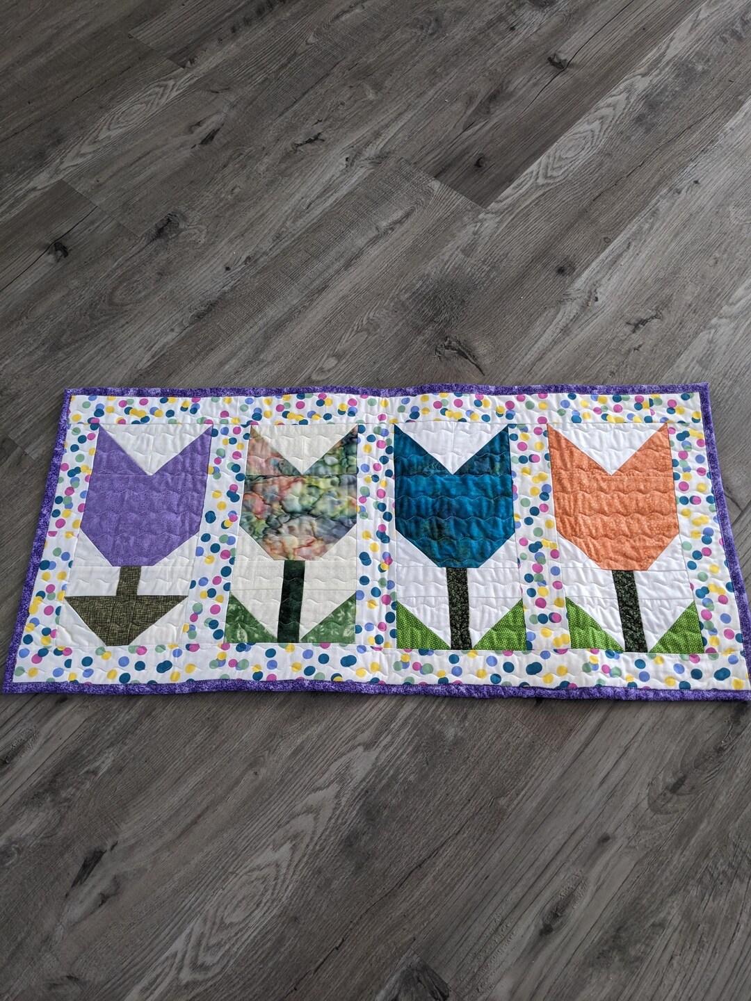 Quilted Tulip Table Runner - Etsy