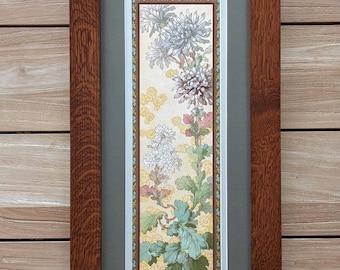 Nouveau Chrysanthemum Flower Panneaux in Oak Mission Style Art in Quartersawn Oak Arts and Crafts Style Frame