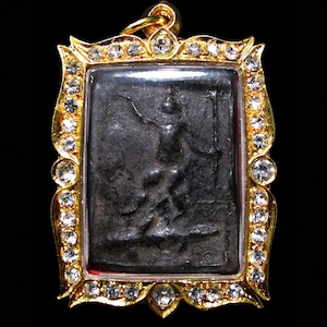 Phra Ruesi Dern Dong (wandelende kluizenaar), gezegend door LP Boon Wat Klang Bang Kaew, Thaise boeddha-amulethanger