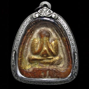 Sacred Phra Pidta Jumbo LP Hiang Wat Aranyikawat B.E.2508 (1965) Gilded Rare Thai Vintage Buddha Amulet Buddhist Talisman Pendant