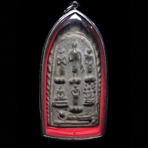 Phra Parng Pattiharn Miracle Buddha LP Chaeng Wat Bangphang B.E.2484 Thai Amulet Pendant – Day of Birth Protection