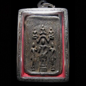 Phra Pang Pathom Tessana, First Sermon Buddha, Black Clay by LP Boon 1927-1932 Thai Antique Amulet Buddhist Pendant