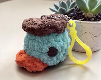 Handcrafted Crochet Duck with Hat Amigurumi Plush Toy – Soft Chenille Yarn Animal Doll