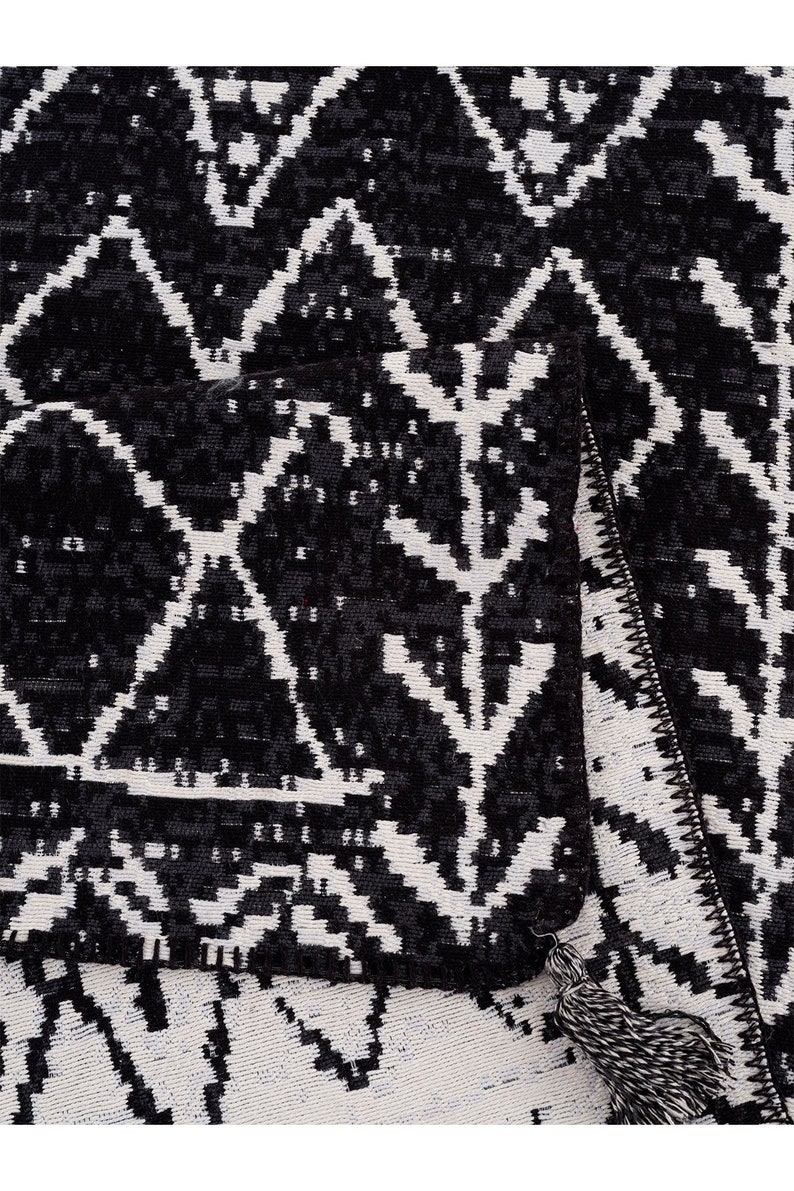 Cotton Woven Long Double Side Ethnic Floor Kilim Navajo Aztec Moroccan Tribal Scandinavian Geometric Natural Rug