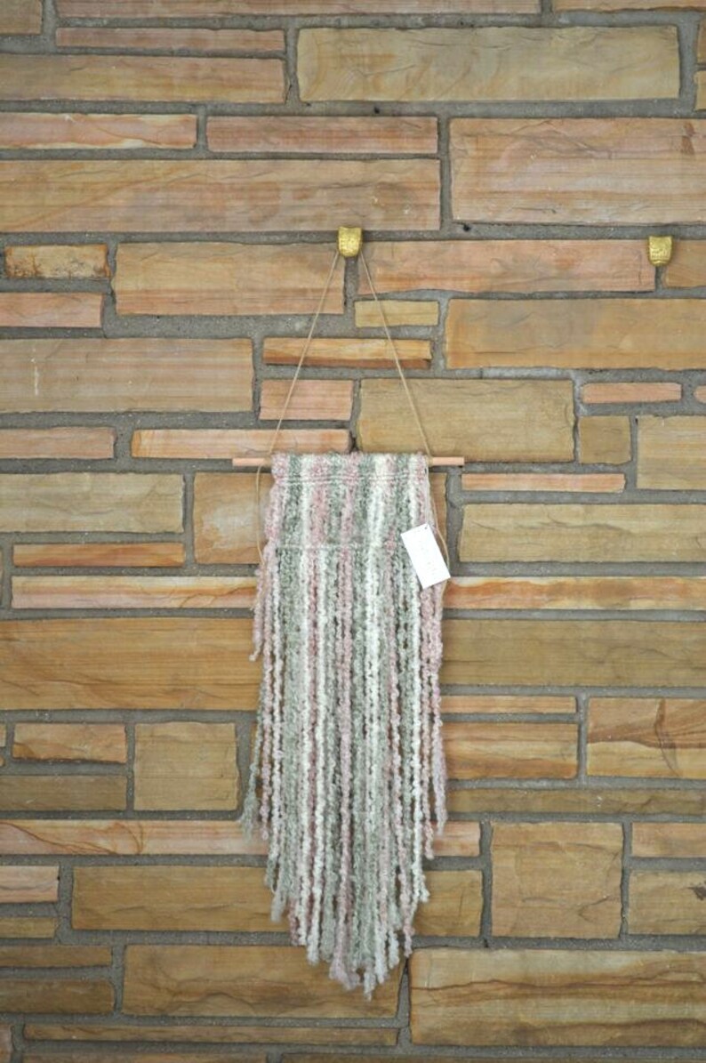 Free Spirit Sally Pink White Green Macrame Wall Hanging Etsy