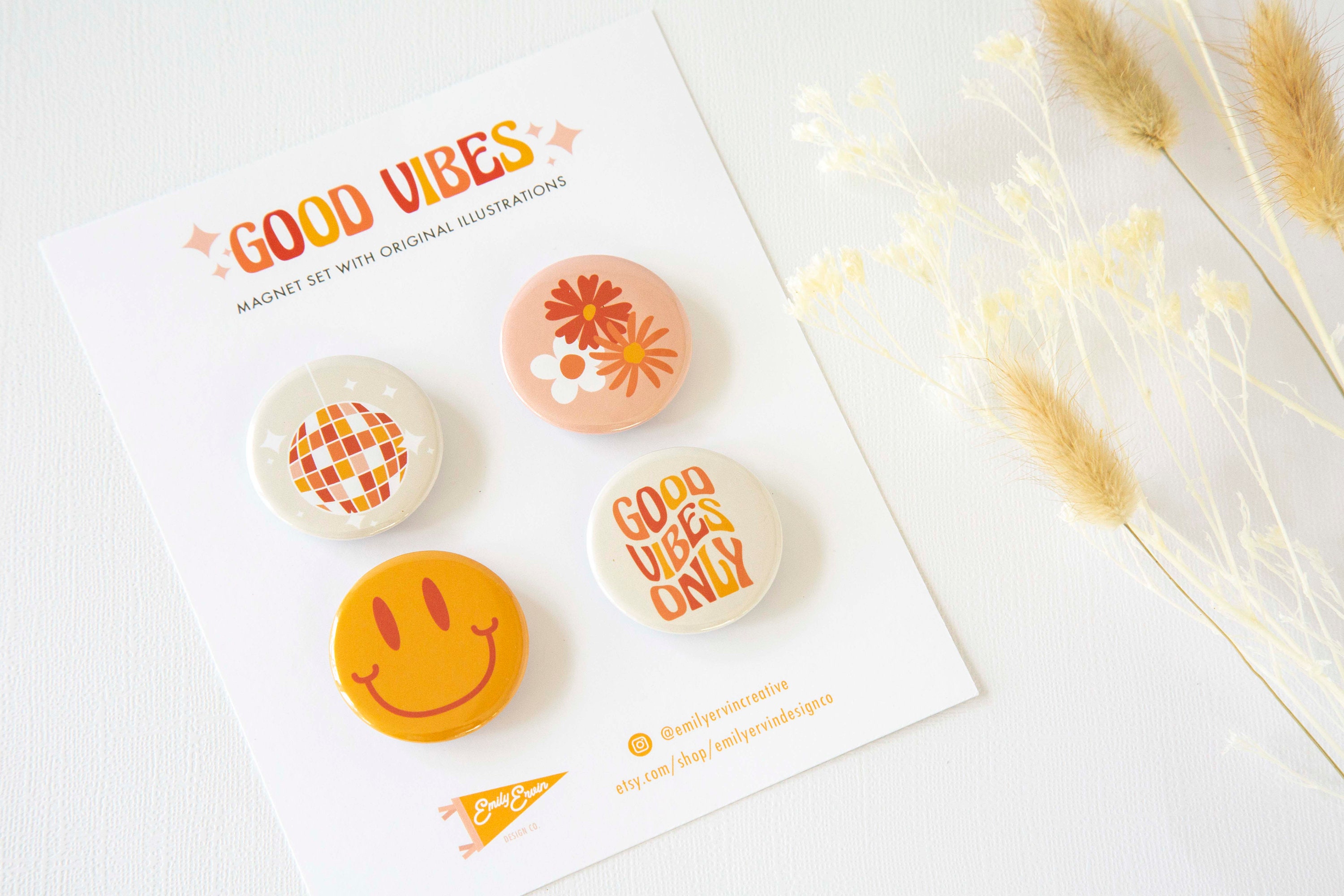 Gold magnetic sticker / circles - set of 3 from Groovy Magnets - gold