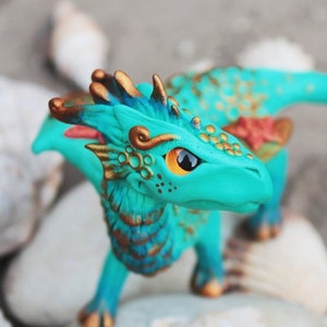 Custom Sea dragon figurine - water dragon figure - fantasy decoration - dragon ornament - unique sculpture - starfish - magic animal