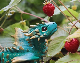 Figurina del cucciolo di drago della foresta - ornamento del drago foglia, arredamento del drago, creatura fantastica, figura del drago, scultura del drago unica