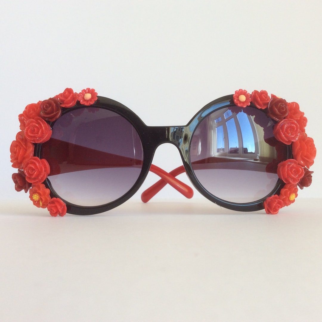 The Vamp Embellished Sunglasses Women Eyewear Red Flower Flowers ...
