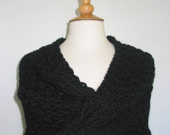 Black knitted shoulder warmer in wool and alpaca