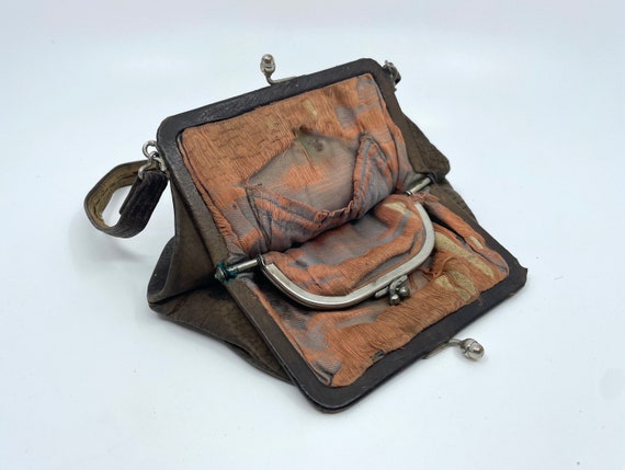 sac à main en cuir noir antique de 1930 avec ferm… - image 4