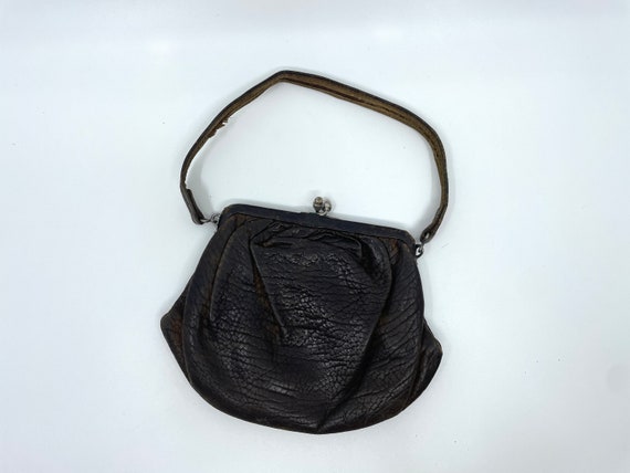 sac à main en cuir noir antique de 1930 avec ferm… - image 2