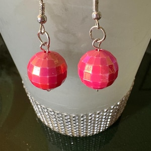 Pink Disco Ball Ohrringe: Antiallergisch, handgemacht