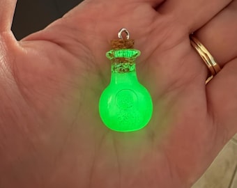 Handmade Halloween Glowing Green Potion Necklace: Polymer Clay Charm Bottle Pendant