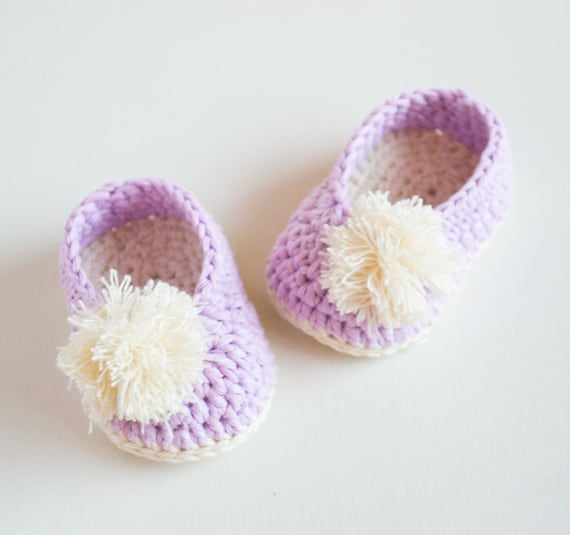 pom pom booties baby
