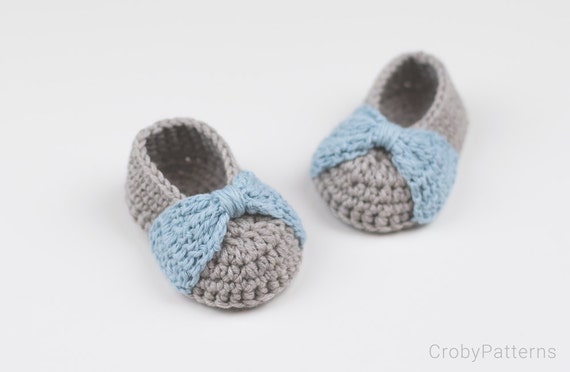 CROCHET PATTERN - Crochet Baby Booties Bow Booties - Baby Shoes - PDF