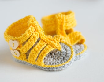 CROCHET PATTERN - Crochet Baby Booties Purple Gladiator - Baby Shoes - PDF