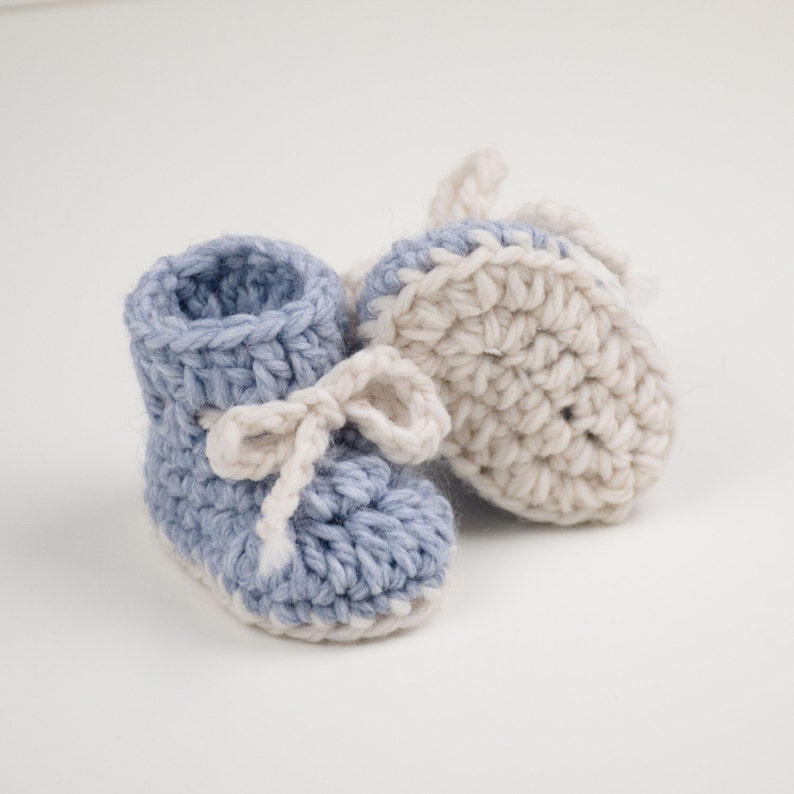 CROCHET PATTERN PDF Crochet Baby Booties Winter Snowflake, Baby Shoes, Baby Footwear, Baby Sock Booties, Newborn Booties, Baby Shower Gift image 5