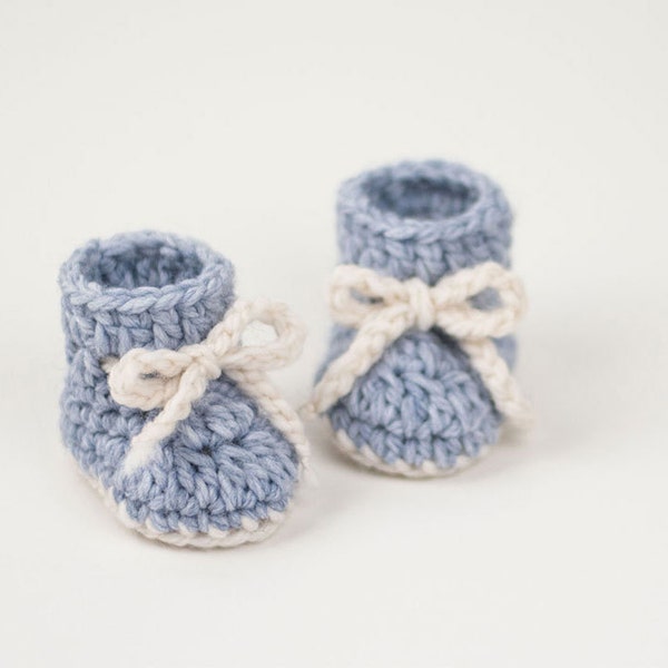 CROCHET PATTERN PDF- Crochet Baby Booties Winter Snowflake, Baby Shoes, Baby Footwear, Baby Sock Booties, Newborn Booties, Baby Shower Gift