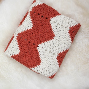 CROCHET PATTERN PDF Crochet Baby Blanket Chevron Blanket Zig zag Blanket Baby Blanket in two colors image 5