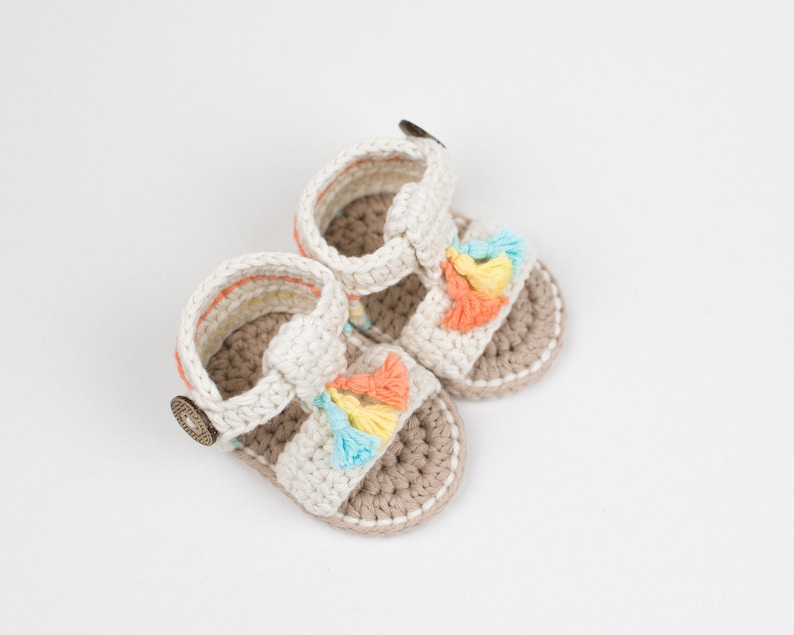 CROCHET PATTERN Crochet Baby Booties Sandals Boho Girl Baby Shoes PDF image 5