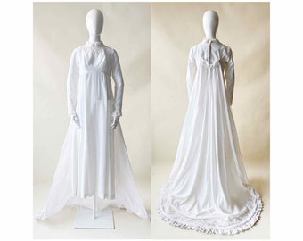 Vintage 1960's Velveteen Wedding Dress with Detachable Train - Sz S