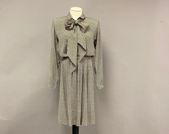 Vintage 1980’s Halston Sportswear Matching 2-piece Printed Silk Blend Blouse and Skirt