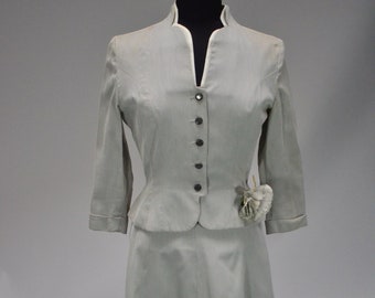 Vintage 1940's/1950's Devonbrook Light Gray Skirt Suit