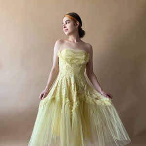 Vintage 1950's/1960's Yellow Lace Dress image 1