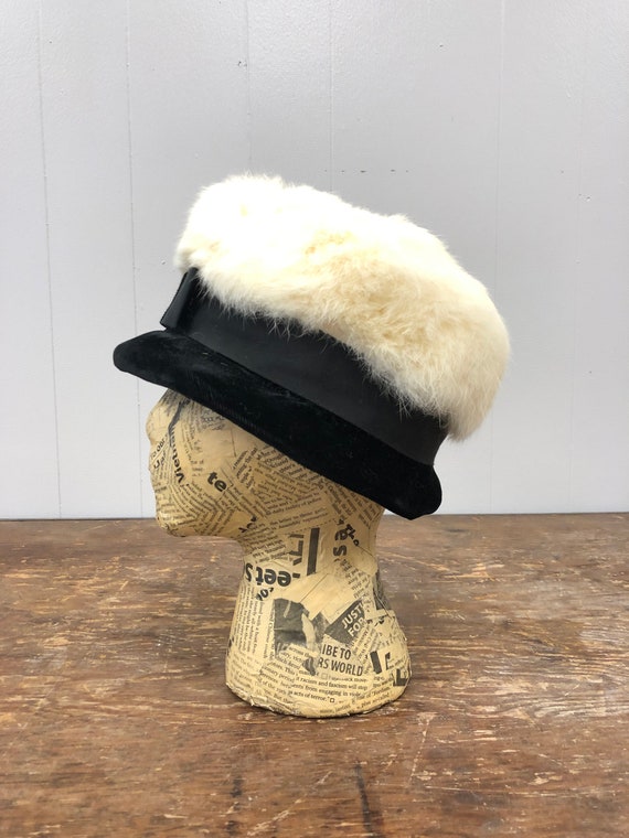 Vintage 1960's Rabbit Fur and Velvet Hat - image 5