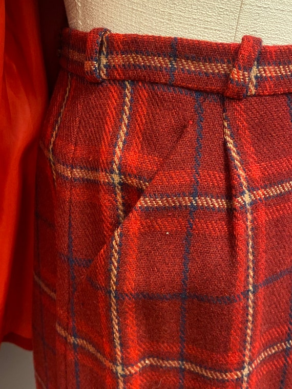 Vintage 1940’s Red Plaid Wool Jacket and Skirt Set - image 10