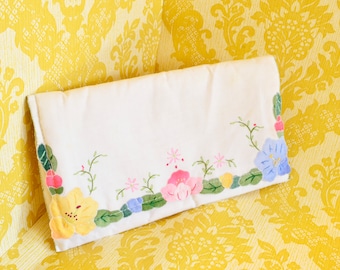 Sweet Vintage Cotton Embroidered Clutch