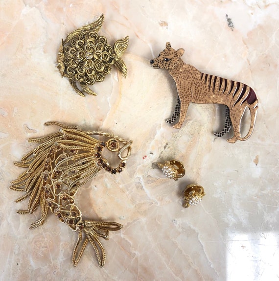 Set of 4 Vintage Gold Animal Brooches - image 1