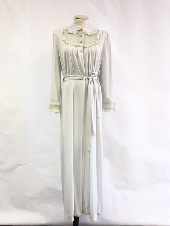 Vintage 1940's Robe