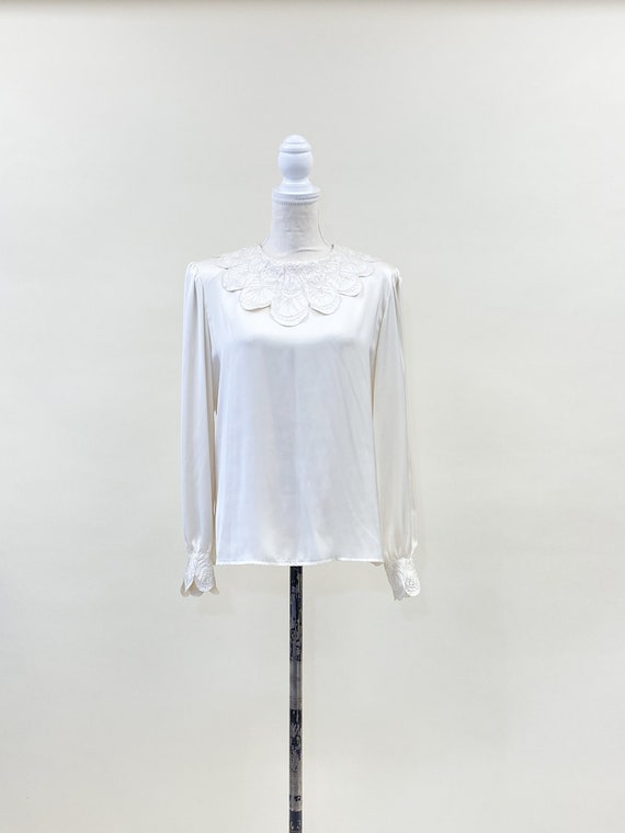 Vintage 1980's Lloyd Williams Ivory Blouse with H… - image 1