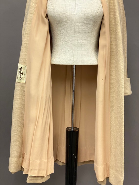 Vintage 1960’s/70’s Beige Wool Collared Swing Coat - image 10