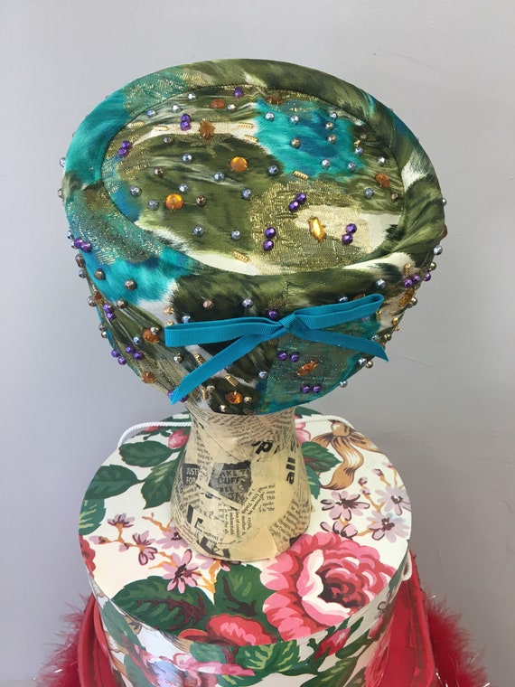 Vintage 1960's Embellished Pillbox Hat - image 3